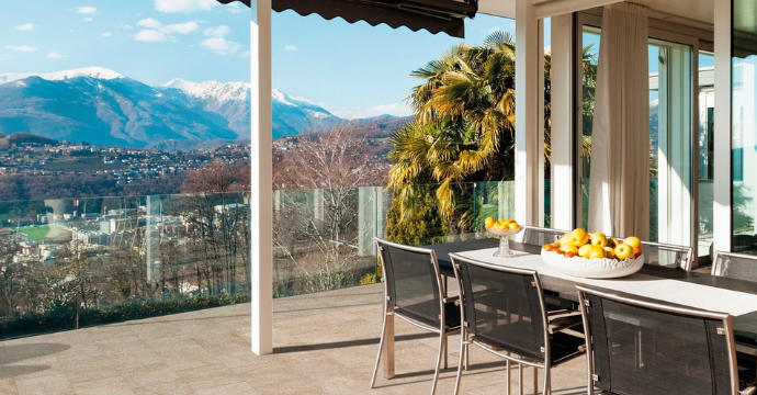 olasz-spanyol-burkolatok.unas.hu